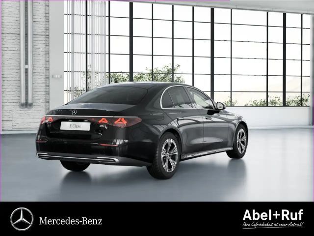 Mercedes-Benz E 220 AVANTGARDE E 220 d Sedan