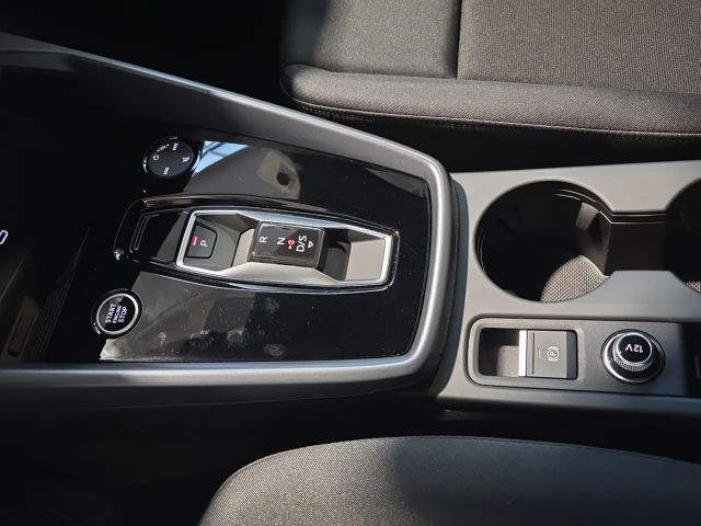 Audi A3 30 TFSI Sedan