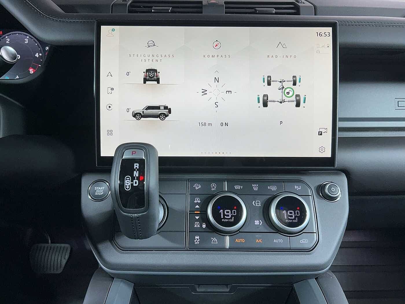 Land Rover Defender 110