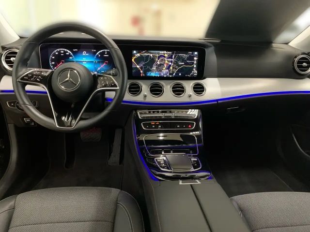 Mercedes-Benz E 220 AMG Line E 220 d Estate