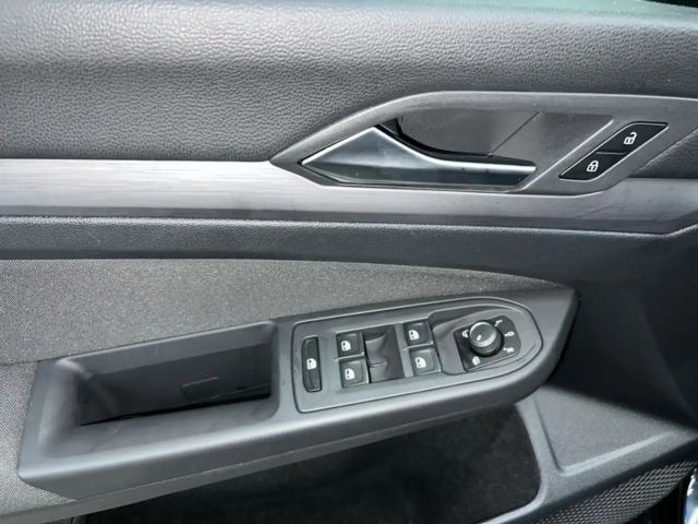 Volkswagen Golf 2.0 TDI DSG Style Variant