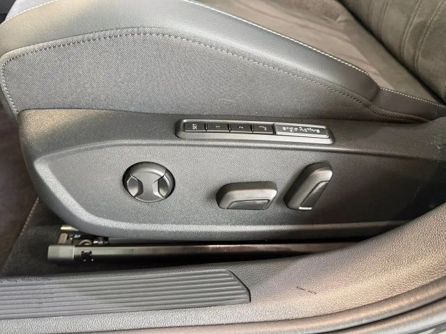 Volkswagen Golf DSG Life