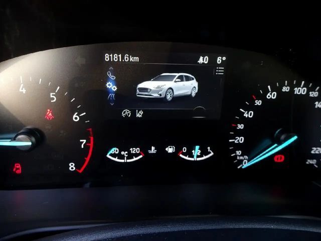 Ford Focus Cool & Connect