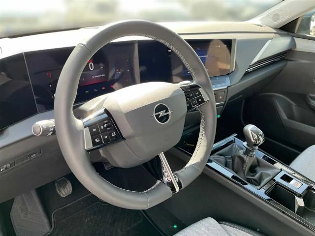 Opel Astra Business Elegance Sports Tourer