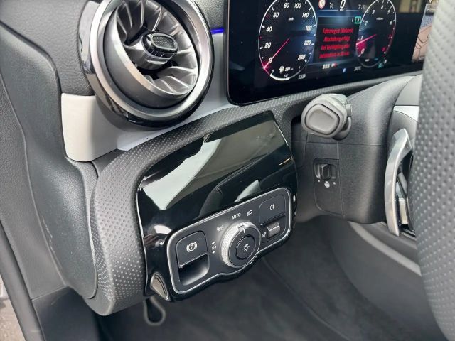 Mercedes-Benz A 180 AMG Line Hatchback