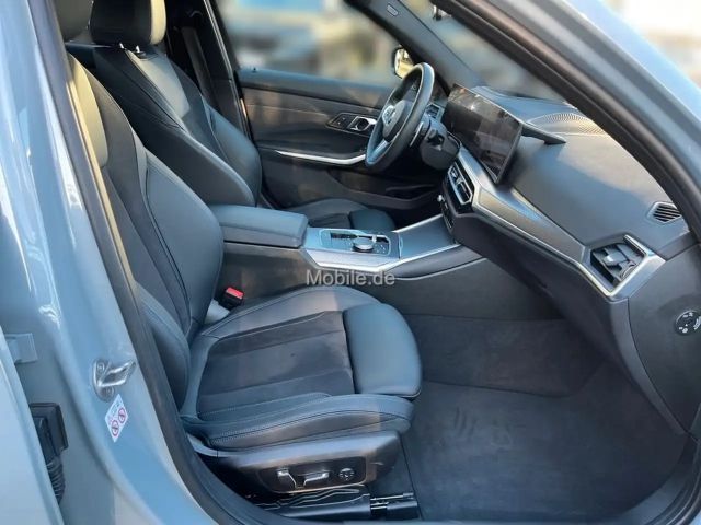 BMW 330 330d M-Sport Sedan xDrive