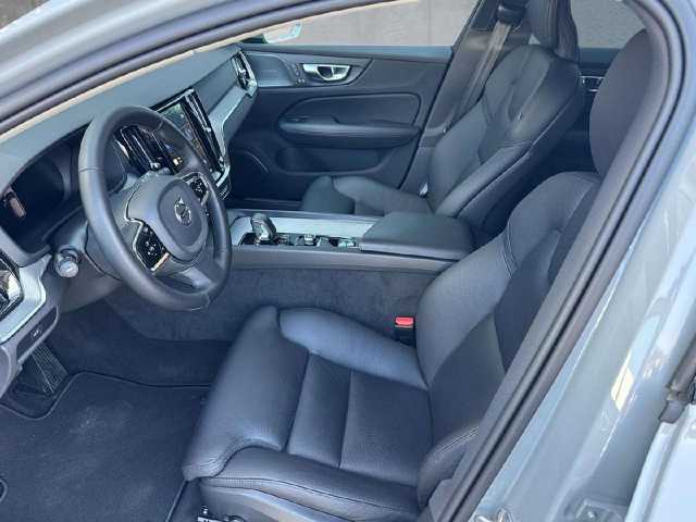 Volvo V60 Cross Country AWD Plus