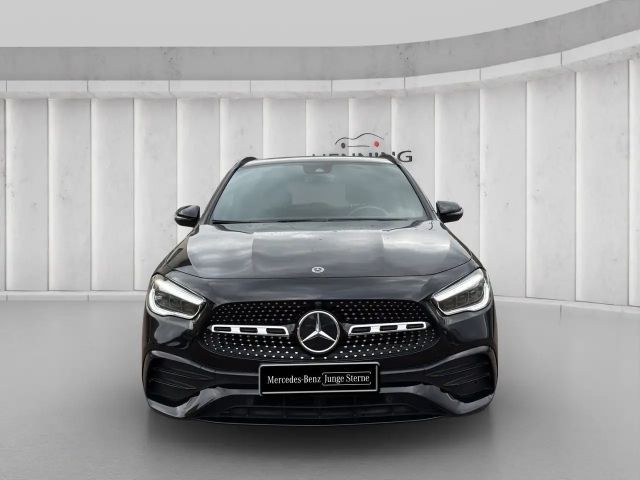 Mercedes-Benz GLA 200 AMG Line