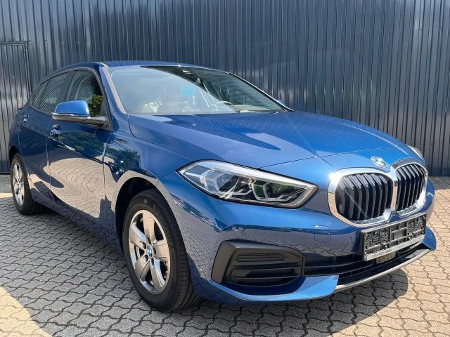 BMW 116 116i 5-deurs Sedan