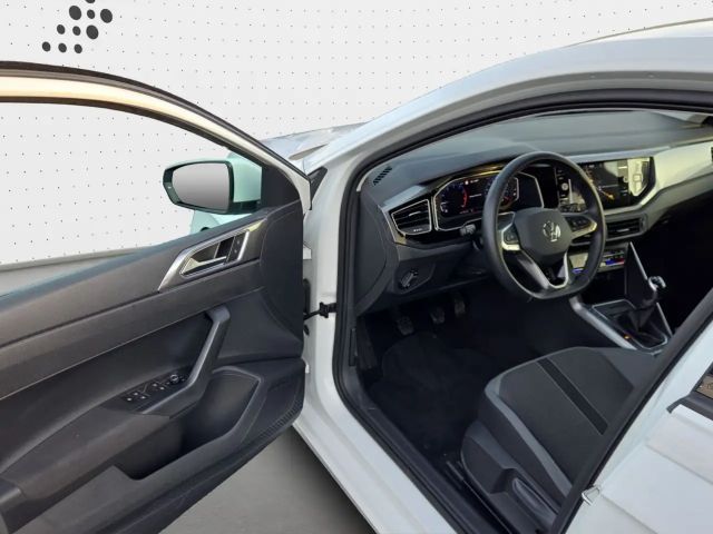 Volkswagen Polo 1.0 TSI IQ.Drive Style