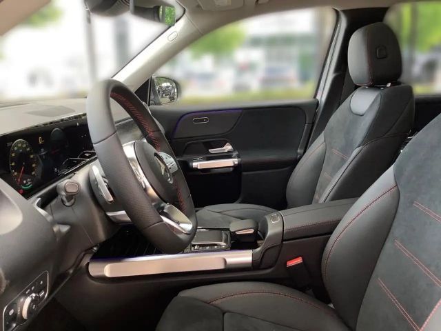 Mercedes-Benz EQB 300 4MATIC AMG Line