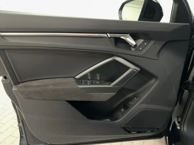 Audi RS Q3 S-Tronic