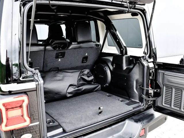 Jeep Wrangler HEMI Rubicon