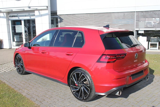 Volkswagen Golf 2.0 TSI DSG Golf VIII