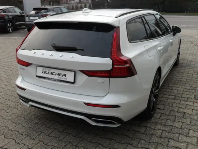 Volvo V60 AWD R-Design T8