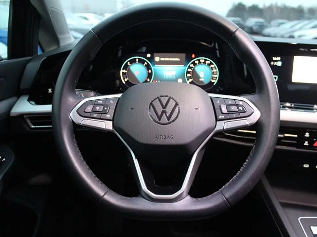 Volkswagen Golf DSG Life