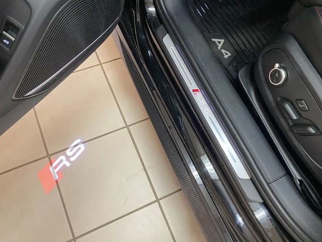 Audi RS4 Avant Quattro