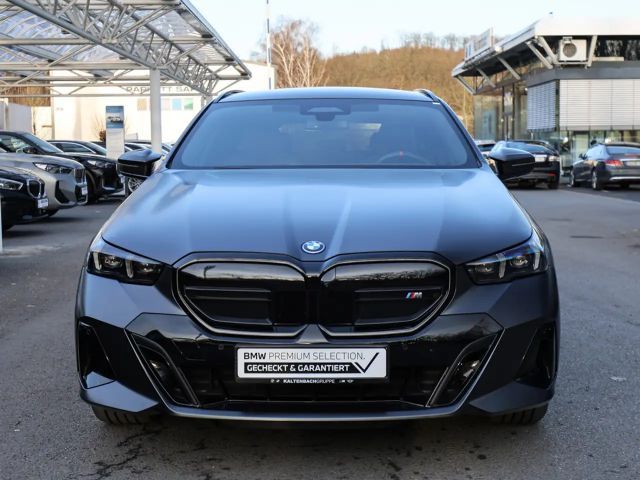 BMW i5 M60 Touring xDrive