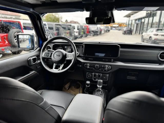 Jeep Wrangler 4xe Sahara