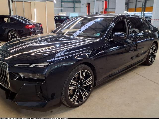 BMW 740 740d M-Sport Sedan xDrive