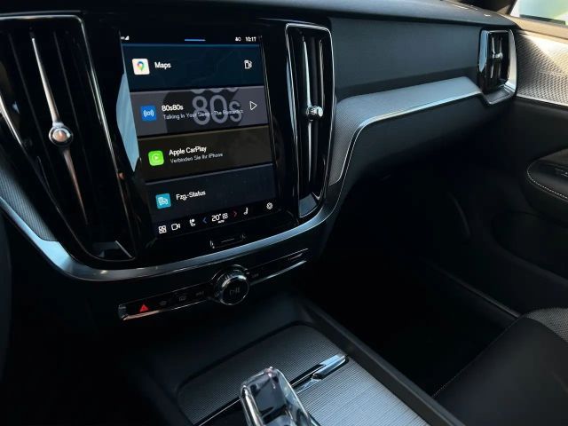 Volvo V60 Cross Country AWD Plus