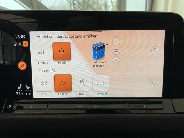 Volkswagen Golf Style