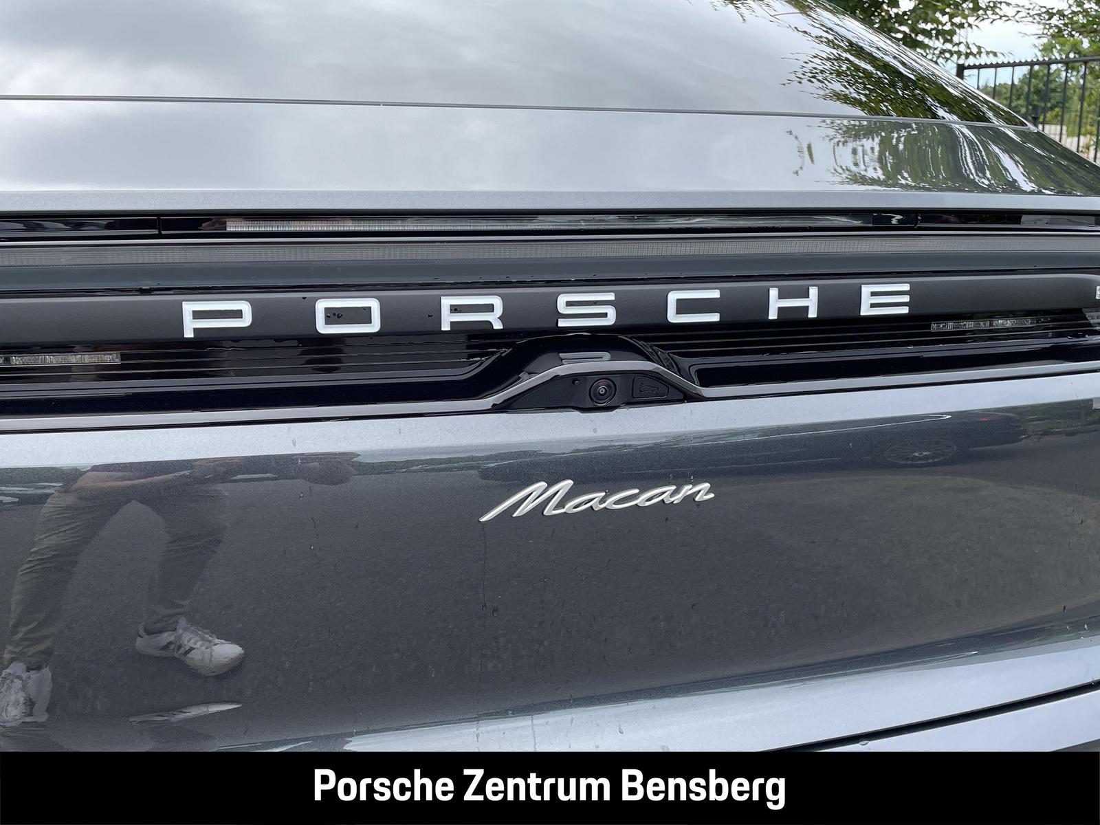 Porsche Macan Electric