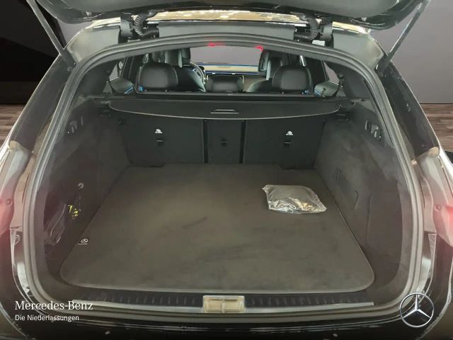 Mercedes-Benz E 220 AMG Line E 220 d Estate