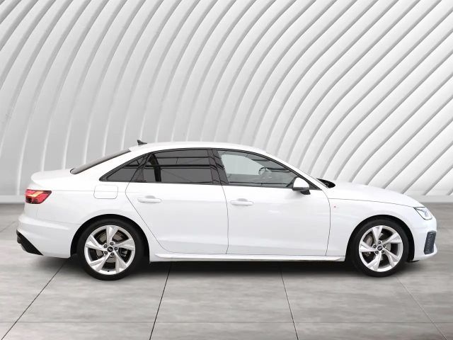 Audi A4 40 TFSI S-Line Sedan