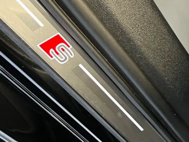 Audi A3 30 TDI S-Line Sedan