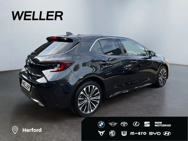 Toyota Corolla Hybride Team D