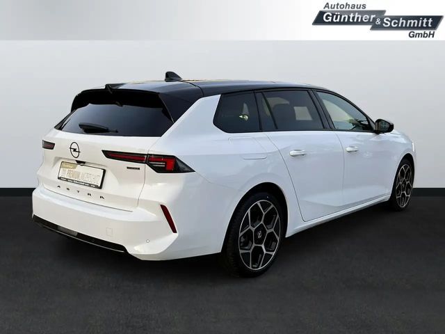 Opel Astra Sports Tourer Ultimate