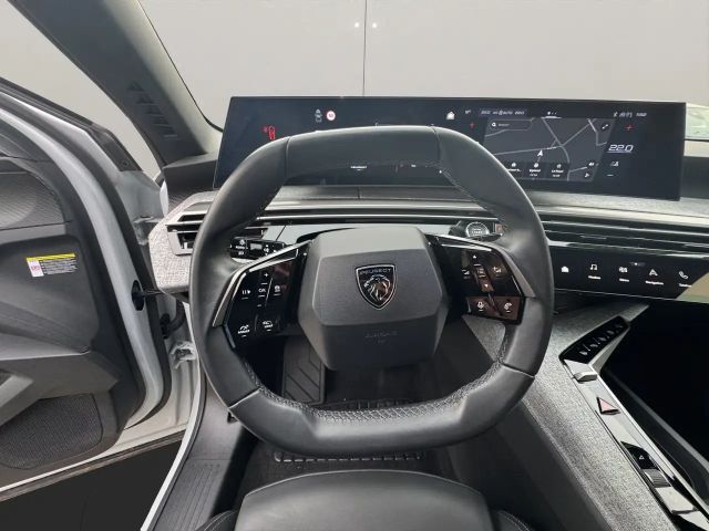 Peugeot 3008 1.2 145 e-DSC6 ACC+LED+Navi+SHZ+Winterp.