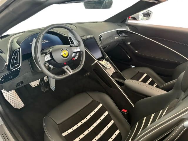 Ferrari Roma Spider