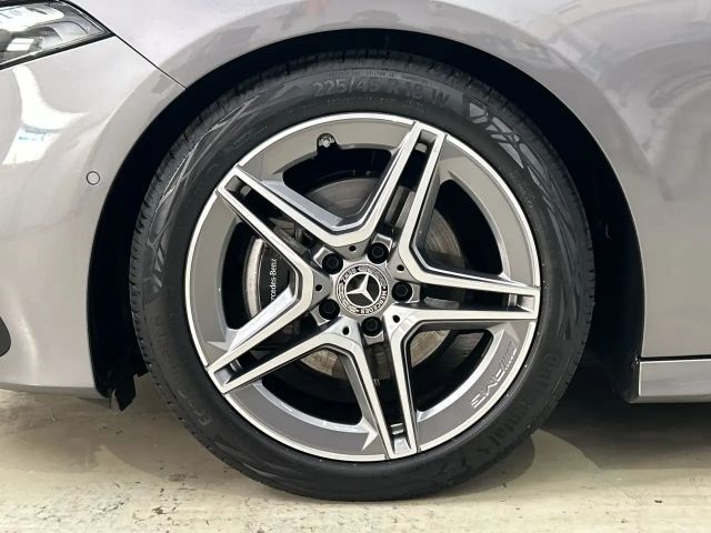 Mercedes-Benz A 180 AMG Line Hatchback