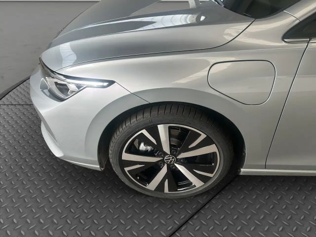 Volkswagen Golf DSG Style eHybrid