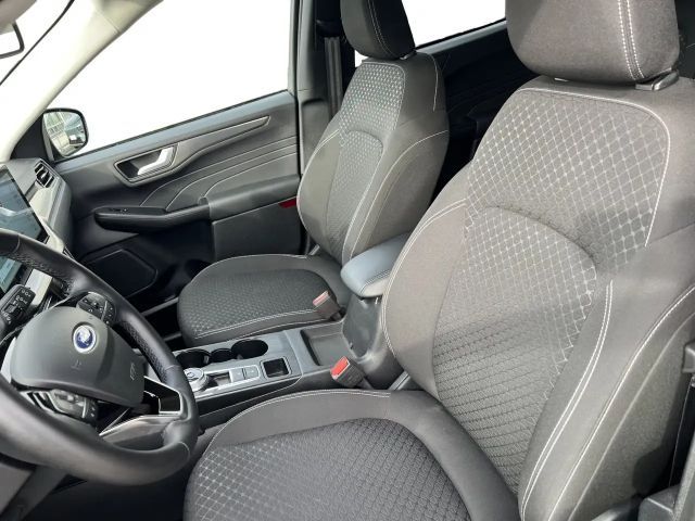 Ford Kuga AWD Titanium