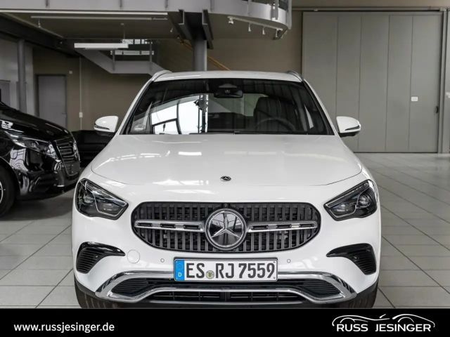 Mercedes-Benz GLA 180 Progressive