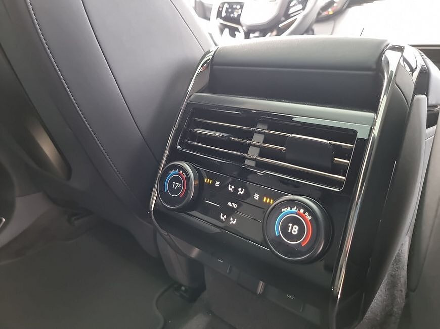 Land Rover Range Rover Sport P635 SV+