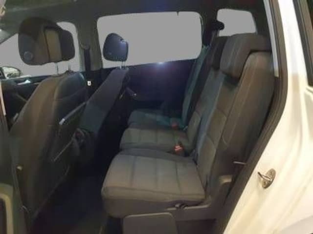 Volkswagen Touran 1.5 TSI R-Line