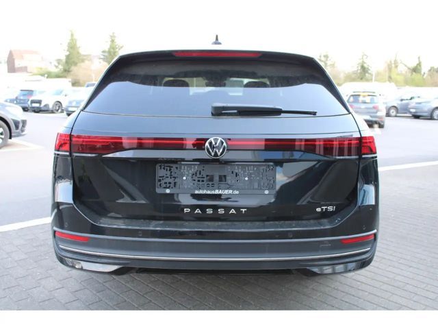 Volkswagen Passat 1.5 eTSI Business Variant