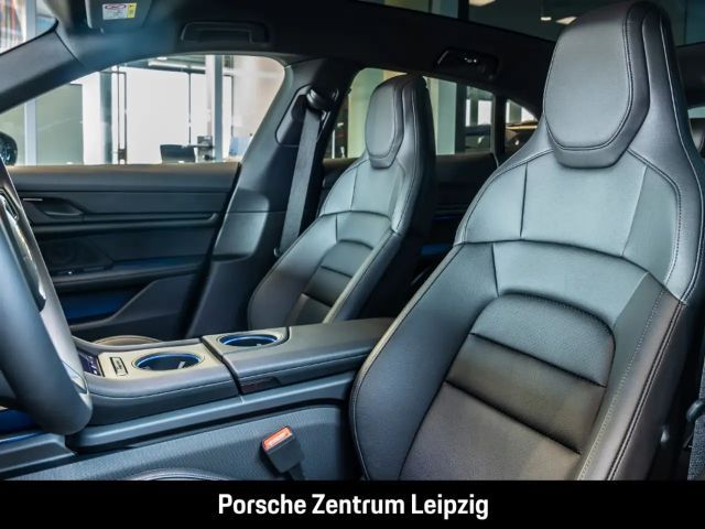 Porsche Taycan 4 Cross Turismo