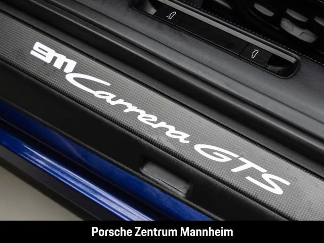 Porsche 992 Cabrio Carrera GTS