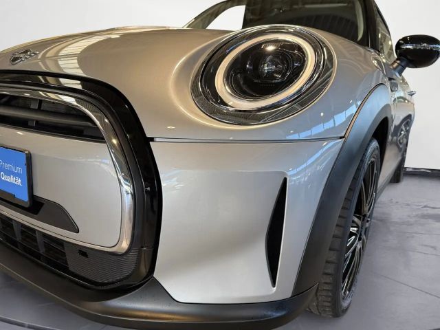 MINI Cooper Essential