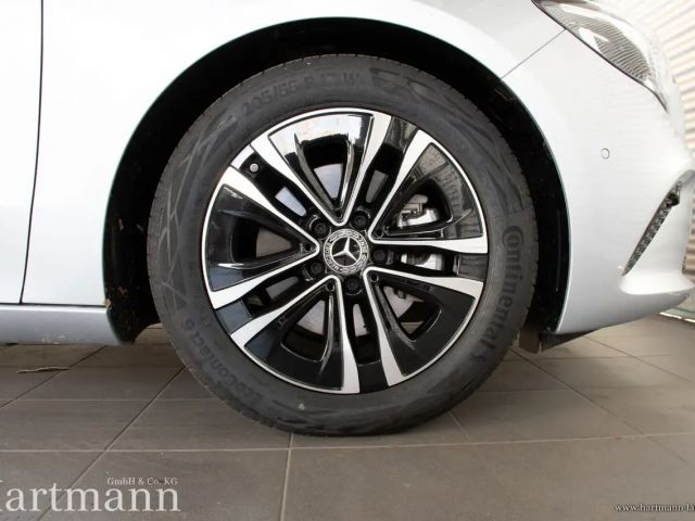 Mercedes-Benz B 180 B 180 Progressvie Advanced DigitalDisplay LED