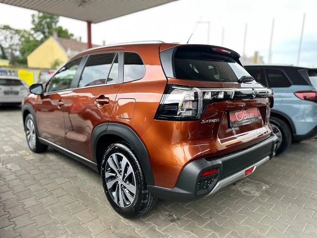 Suzuki S-Cross AllGrip Flash Hybrid