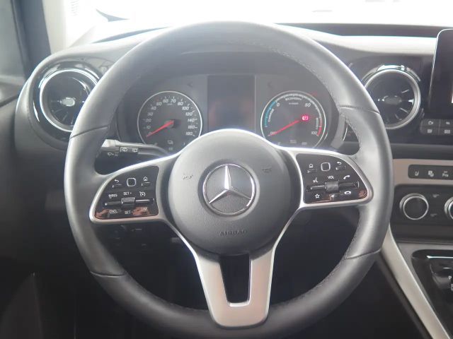 Mercedes-Benz EQT 200