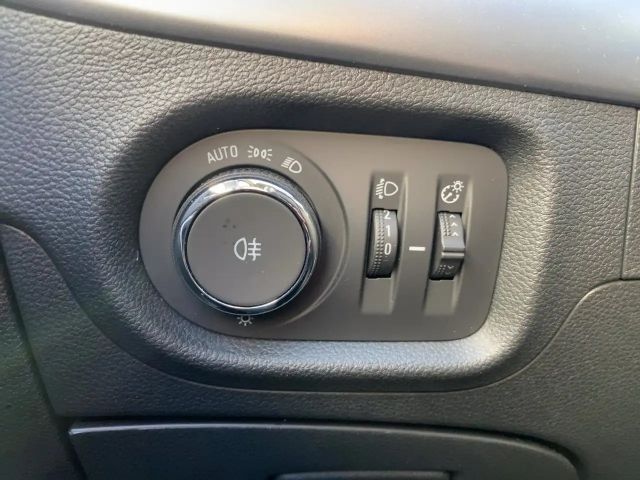 Opel Astra Edition Sports Tourer