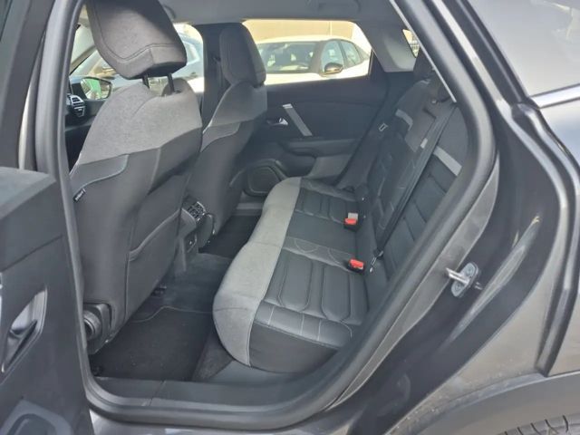 Citroën C4 PureTech Shine