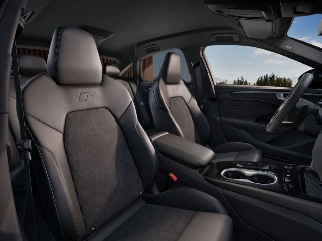 Audi A6 Quattro S-Tronic Sedan